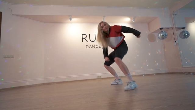Dancehall at Rumba Dance Studio смотреть онлайн
