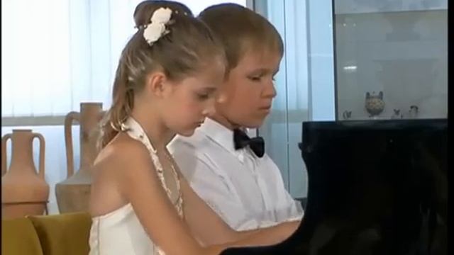 Анна-полька Ника Сардарова, Ваня Харчевка смотреть онлайн