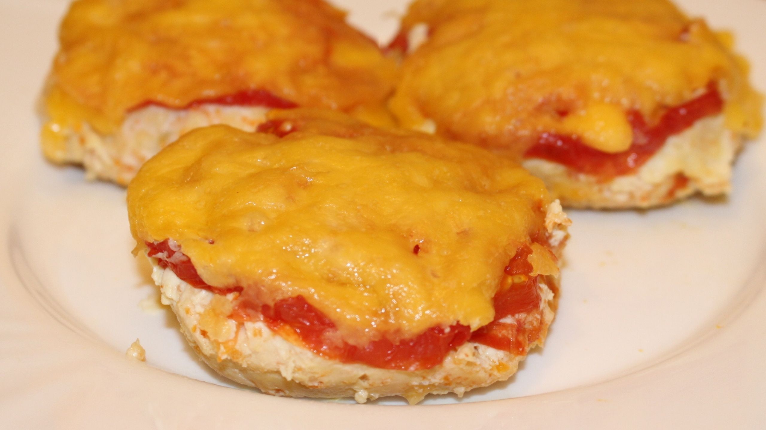 КУРИНЫЕ КОТЛЕТЫ ПОД СЫРОМ В ДУХОВКЕ ☆ СОЧНЫЕ И ВКУСНЫЕ КОТЛЕТЫ ИЗ КУРИНОГО ФИЛЕ смотреть онлайн