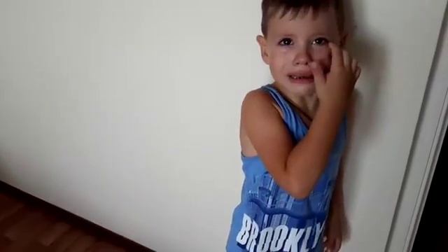 Почему дети не любят стоять в углу? смотреть онлайн
