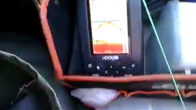 Сомы на эхолоте Hook 4 смотреть онлайн