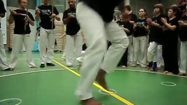 II Open Capoeira Cracovia 2010 Mundo Capoeira смотреть онлайн