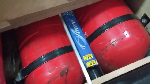 Установка гбо LADA VESTA метановые баллоны в нишу для запасного колеса_ Фальш пол. смотреть онлайн