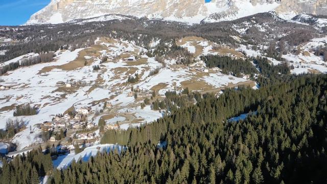 LA VILLA ALTA BADIA смотреть онлайн