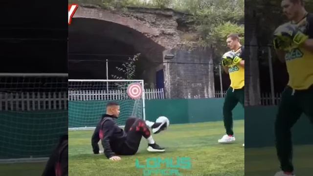 Футбол & бокс Александр Усик / Football & Boxing Usyk смотреть онлайн