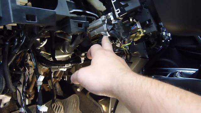 Установка Pandora VX 4G GPS смотреть онлайн