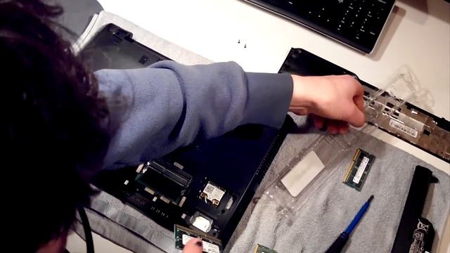 ASUS K55VJ or K55VM or A55: 6GB to 12GB Memory Upgrade Process смотреть онлайн