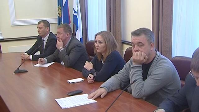 Представители РЖД назвали причину разрушения асфальта на Старом мосту смотреть онлайн