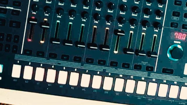 Synth Doodle 11 - Nanorings, TR-8s, Typhoon and Moog Werkstatt смотреть онлайн