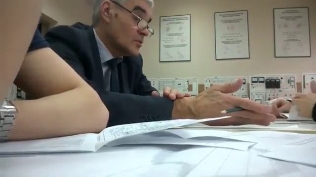 Тупые студенты,Крутой препод! смотреть онлайн