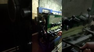 Регулировка передней бабки на станке 16К20.