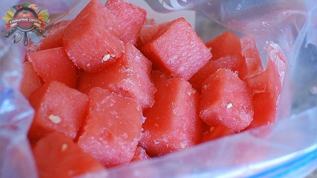 Летом замораживаю арбуз. Как сделать это так, чтобы сохранить аромат и вкус! смотреть онлайн