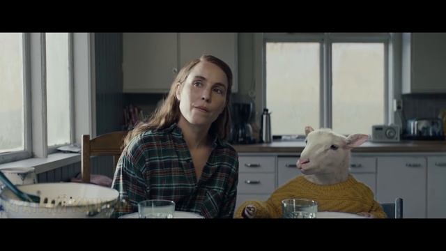 На ферме родился гибрид человека и овцы смотреть онлайн