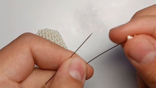 Голова. Зайка-ягодка ? из бисера. Амигуруми. Мастер класс. смотреть онлайн