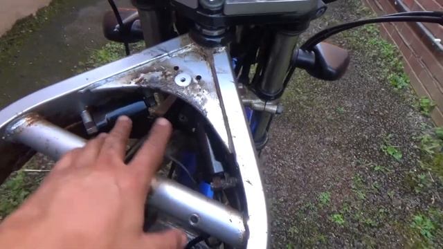 Suzuki GS500 Project bike - 2 - checking valve clearances and dealing with rust смотреть онлайн