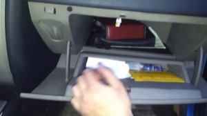 Замена салонного фильтра Рено Меган / Renault Megane2