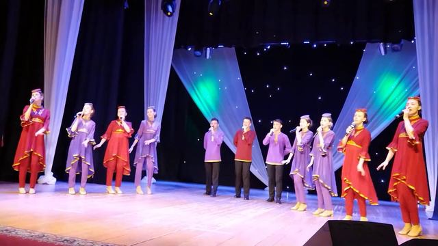 Егетләр квартеты һәм "Сәрвиназ" вокаль ансамбле "Онытма" җырын башкара смотреть онлайн