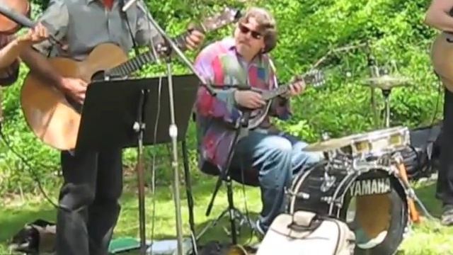 The Flying Elbows Fiddle Band - Reel de Mattawa смотреть онлайн