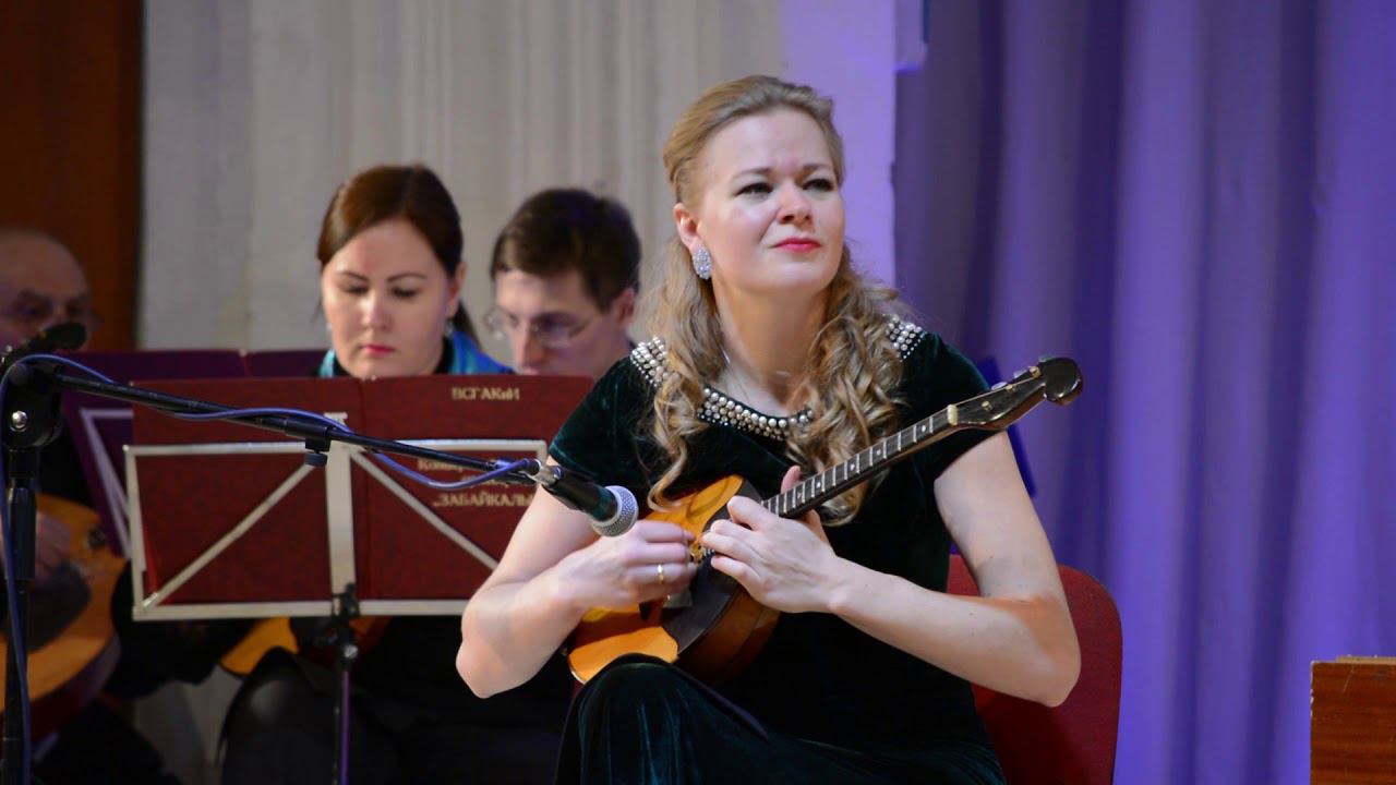 Екатерина Мочалова (домра, Москва) и концертный русский оркестр 