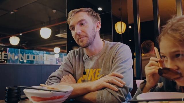 Как русские живут в Китае? Жилье, зарплаты, школа, медицина? смотреть онлайн