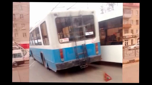 Троллейбус, автобус и легковушка столкнулись в Брянске смотреть онлайн