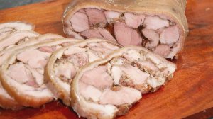 Рецепт очень вкусной закуски из свиной рульки. Как приготовить свиную рульку в домашних условиях?