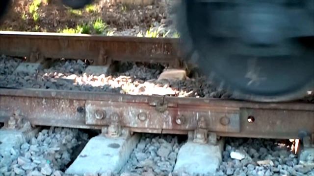 Русские стыки рельсов / Crazy Russian Railroad (SlowMotion) смотреть онлайн