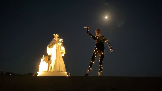The Dance under Moonligh смотреть онлайн