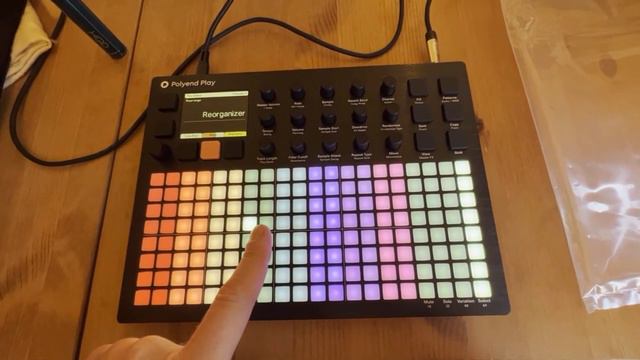 Polyend Play - Грувбокс и секвенсор на основе сэмплов смотреть онлайн