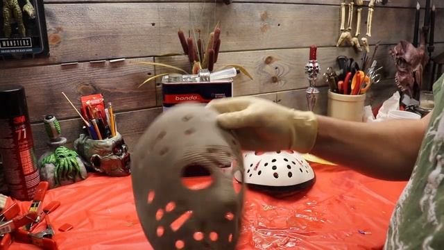 DIY FRIDAY The 13th Jason Vorhees custom burlap hockey mask build!| Cobwebs and Candlesticks смотреть онлайн