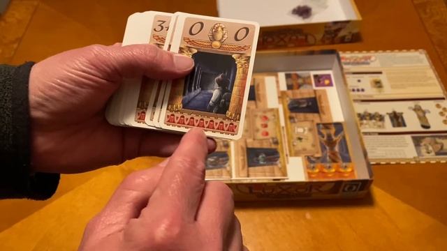 Dad vs Daughter - Luxor: The Mummy's Curse - Unboxing смотреть онлайн