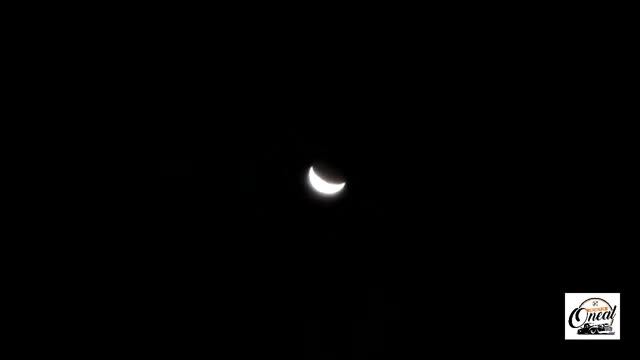 ZOOM NA LUA CRESCENTE - SONY CYBERSHOT DSC H400 смотреть онлайн