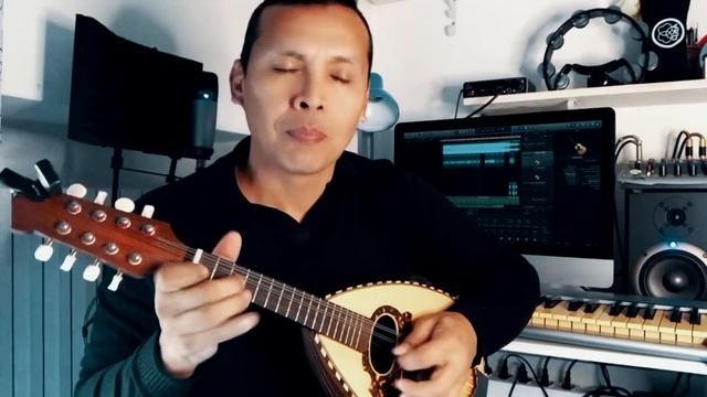 Alex Rasov Just To Be In Love - Cover By Johnny Valdivia Tastiera & Mandolino