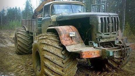 Супер большие колёса. "Бигфуты" по-нашему смотреть онлайн