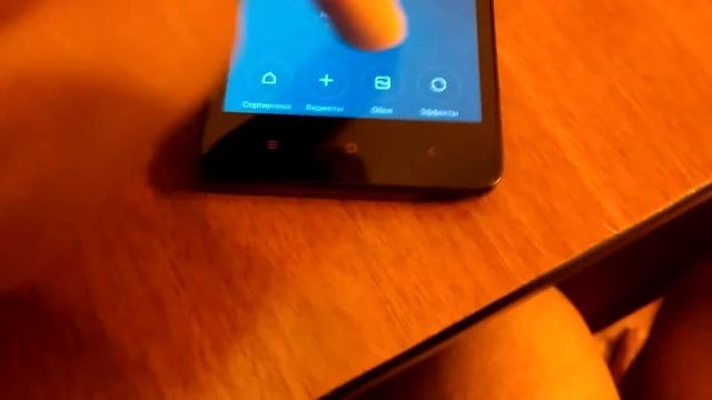 Телефон "Xiaomi Redmi 2" после замены экрана в СЦ смотреть онлайн