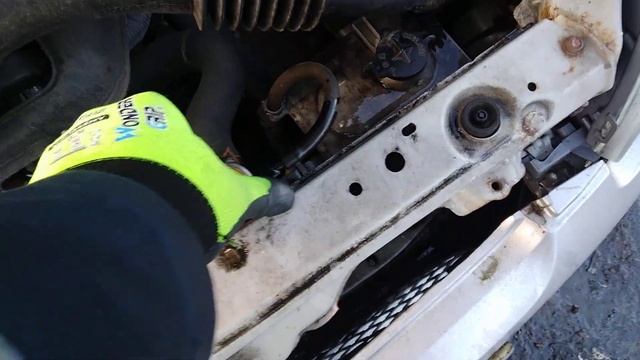 Разборка Toyota - Yaris 1999-2006, 1.3 (VIN: VNKJL18360A060222) SK53KLO смотреть онлайн