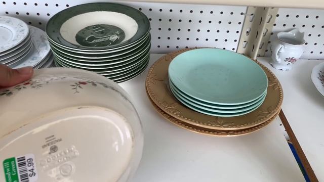 GOODWILL THRIFT WITH ME! GOODWILL HAUL! Hunting for Coastal Farmhouse Home Decor, Vintage & Resale! смотреть онлайн