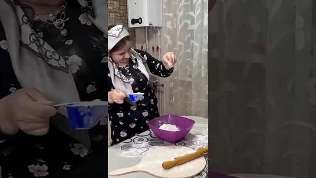 ХИНКАЛ ПРИГОТОВЬ ДААААА.?? смотреть онлайн