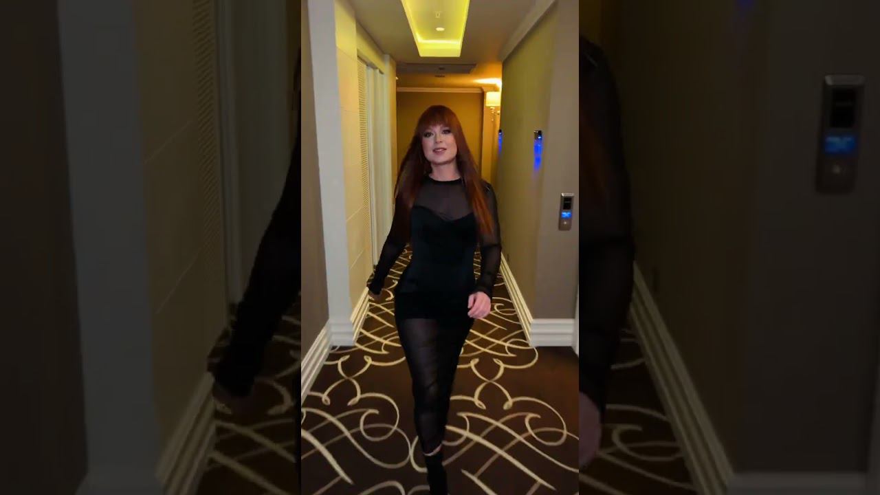 Как вам мой вечерний, субботний выход? #савичева #юлиясавичева смотреть онлайн