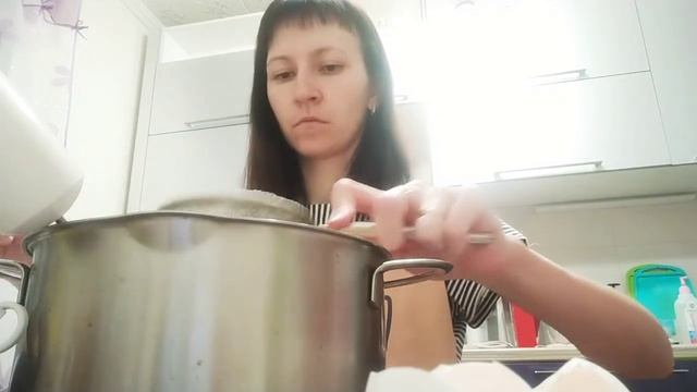 ВЛОГ| •Готовим пирог из черной смородины ?? смотреть онлайн