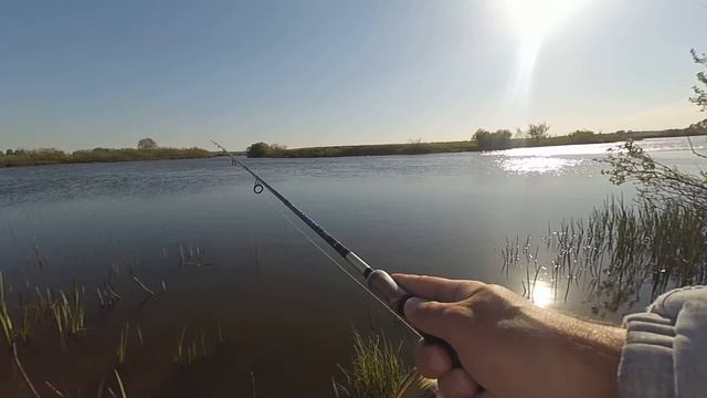 Ловим щуку в сильный ветер!Рыбалка на спиннинг!Рыбалка на воблеры! смотреть онлайн