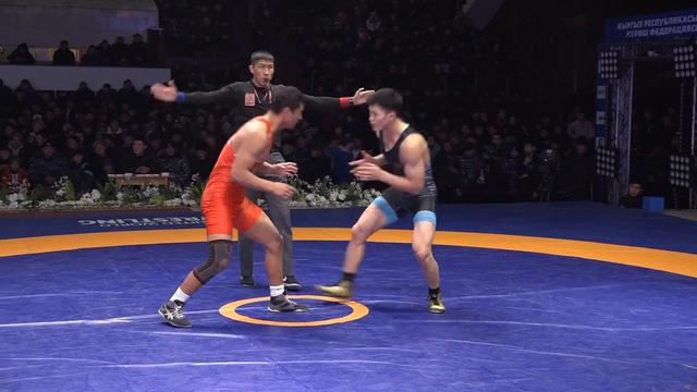 ГРЕКО-РИМСКАЯ БОРЬБА. Чемпионат Кыргызстана-2023. 77 кг 1\4 Алибек Бердиев-Максатбек уулу Ырыскелды смотреть онлайн