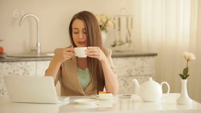 Как правильно учиться по стратегии маленьких шагов? 100 шагов к доходному каналу на YouTube смотреть онлайн