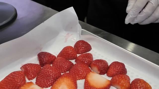 넋놓고 보게되는! 놀라운 비쥬얼의 한국 케익공장 대량생산 5편 몰아보기 various cream cake mass production top5 - korean street foo смотреть онлайн