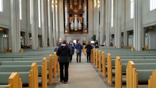 Hallgrimskirkja, Hallgrímstorg, Reykjavík, Iceland смотреть онлайн