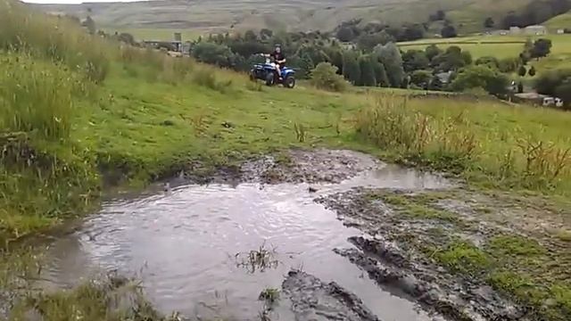 Yamaha moto 4, off road