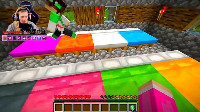 МАЙНКРАФТ но ВСЕ КРОВАТИ СТАЛИ ЖИВЫЕ! Minecraft ВСЕ КРОВАТИ ОЖИЛИ И НАПАДАЮТ смотреть онлайн