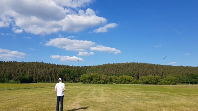 Le Composites - Stobel V3 - E-Version Maiden Flight смотреть онлайн