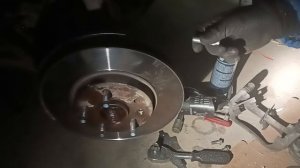 Chevrolet Cruze 2011 года . Замена Шпилек