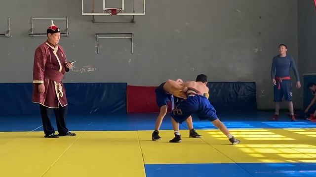 Финал 1-2 51 кг. Санджиев Алдар национальная борьба смотреть онлайн